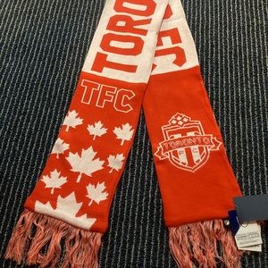 NWT MLS TFC Toronto FC MAPLE LEAF red Scarf w/Block Name 54”